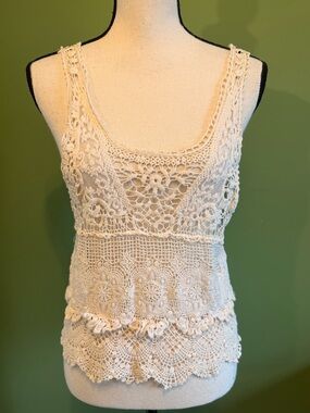 Crochet Lace Tank Top in Cream
